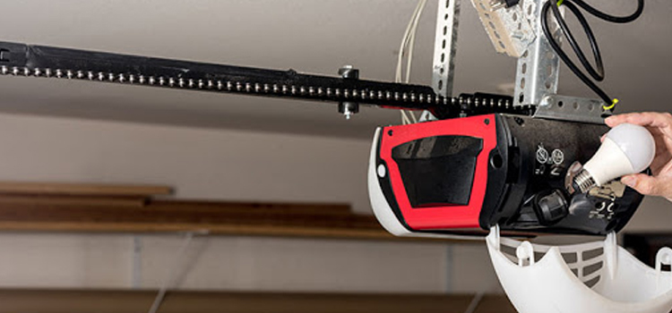 automatic garage door opener repair in Vero Beach South